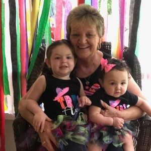 Meet your Posher, Joan